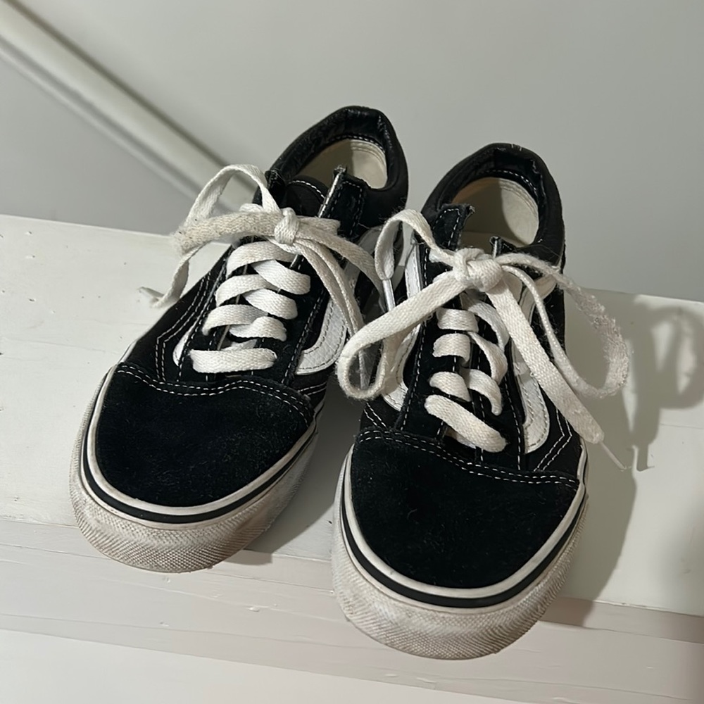 Black Vans